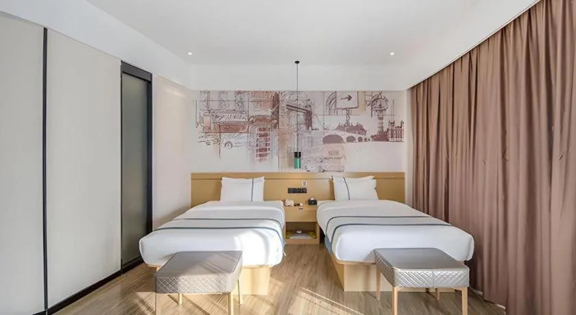 Bed in City Comfort Inn Fangchenggang Government Affairs Center