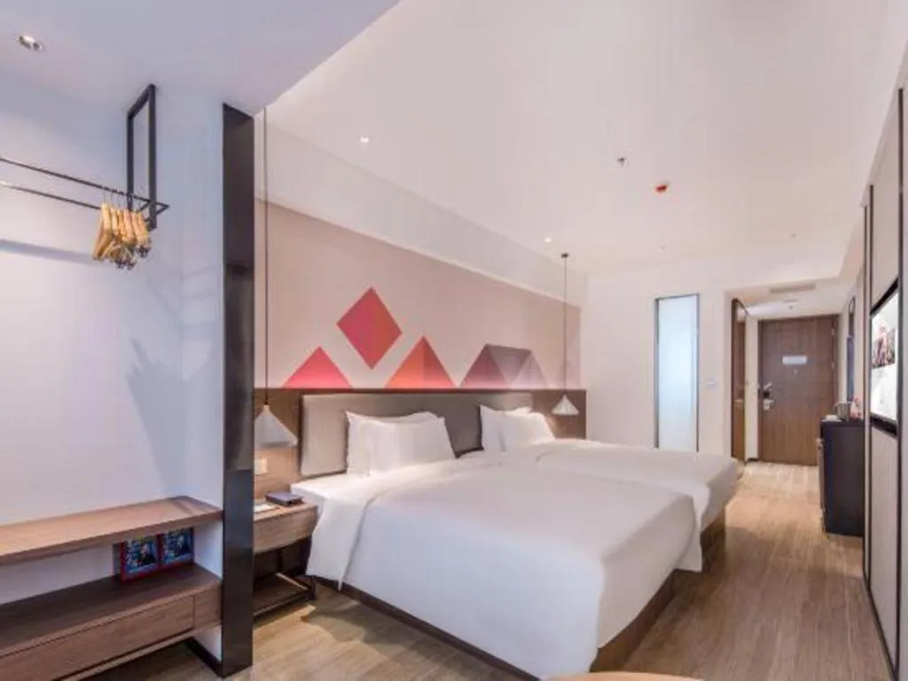 Bed in Borrman Hotel Hezhou High Speed Railway Station Guangming Avenue