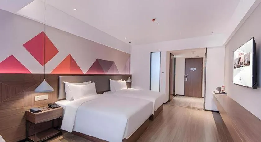 Bed in Borrman Hotel Hezhou High Speed Railway Station Guangming Avenue