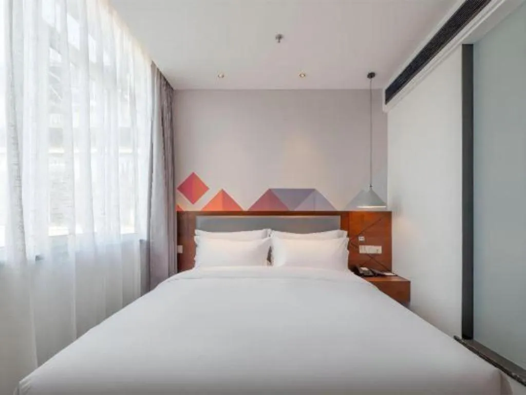 Bed in Borrman Hotel Hezhou High Speed Railway Station Guangming Avenue