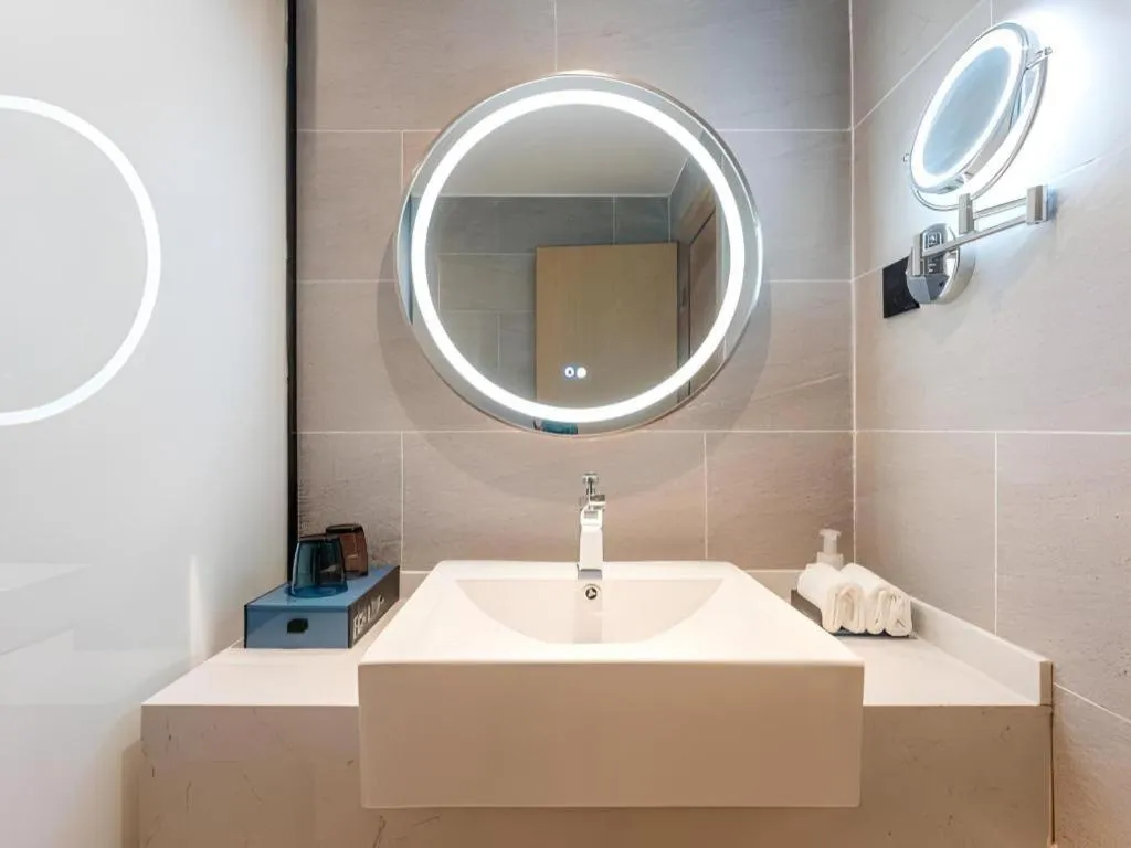 Echarm Hotel Shanghai North Bund Tilanqiao Metro Station