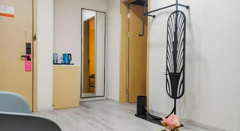 Echarm Hotel Shanghai North Bund Tilanqiao Metro Station