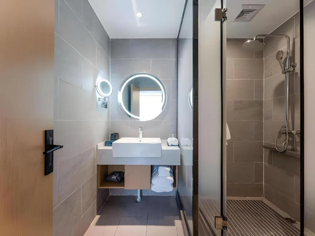 Echarm Hotel Shanghai North Bund Tilanqiao Metro Station