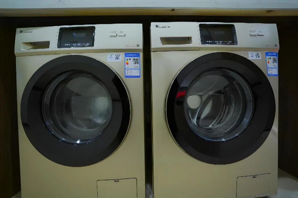 Borrman Hotel Zhonghsan Guzheng Huayi Plaza Light Rail Station