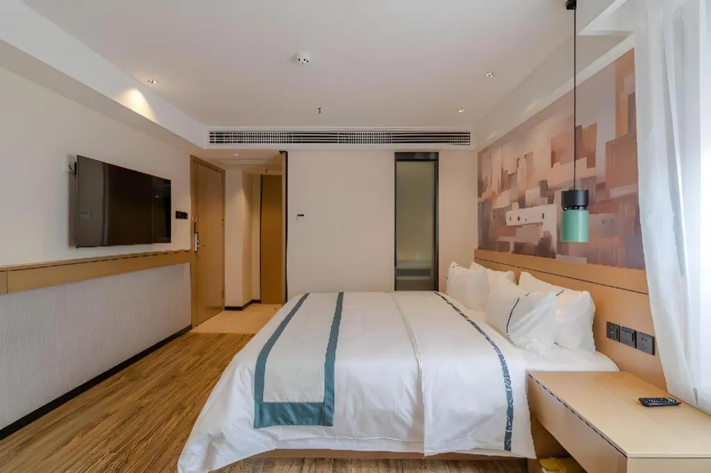 Bed in City Comfort Inn Hefei 1912 Ganghui Plaza