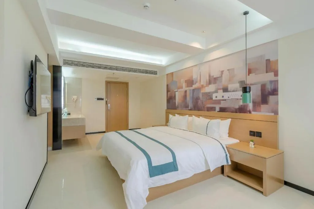 Bed in City Comfort Inn Hefei 1912 Ganghui Plaza