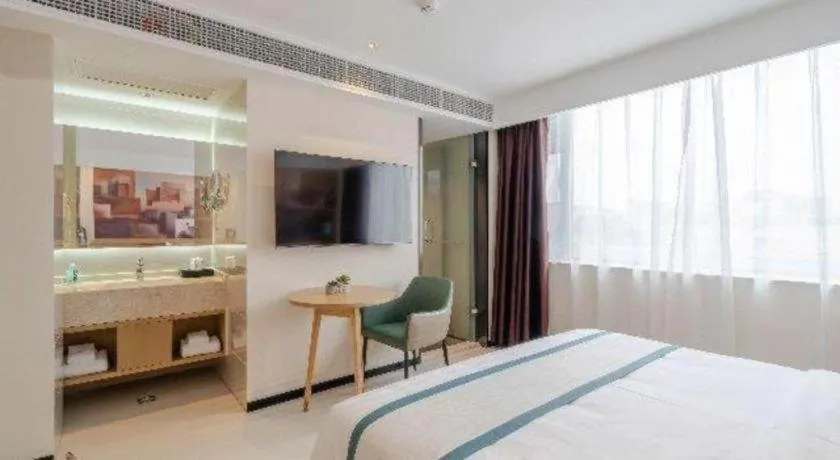 Bed in City Comfort Inn Hefei 1912 Ganghui Plaza