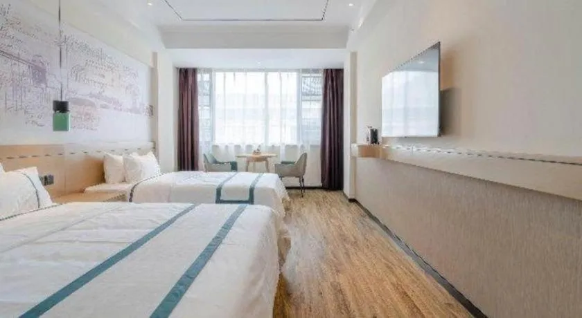 Bed in City Comfort Inn Hefei 1912 Ganghui Plaza