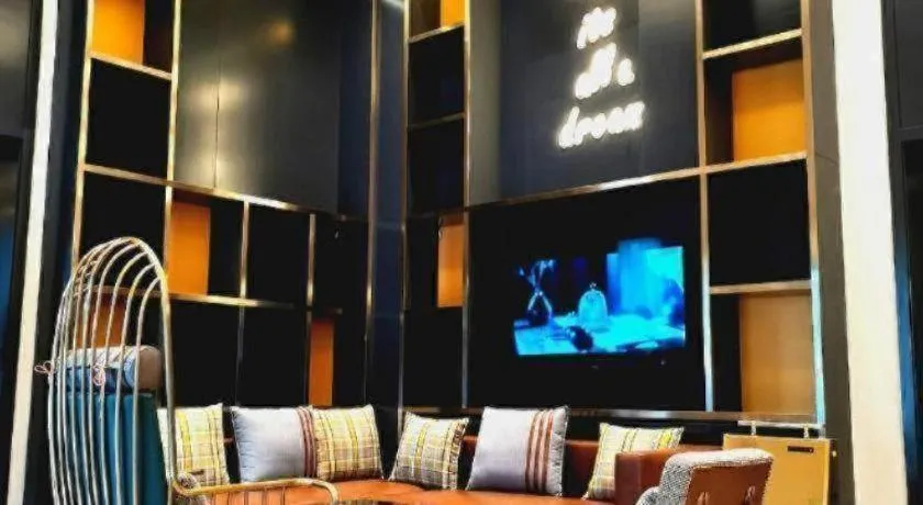 Premier City Comfort Hotel Wuhan Yellow Crane Shouyi Road Metro Station