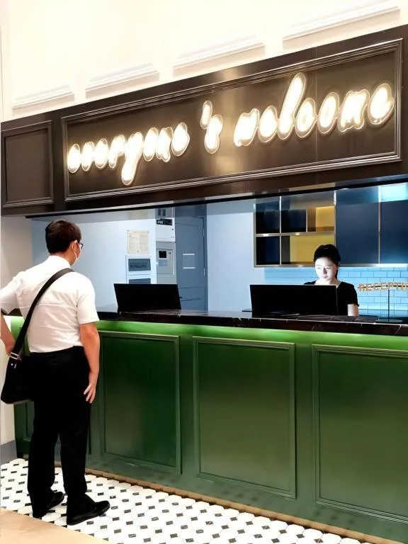 Premier City Comfort Hotel Wuhan Yellow Crane Shouyi Road Metro Station