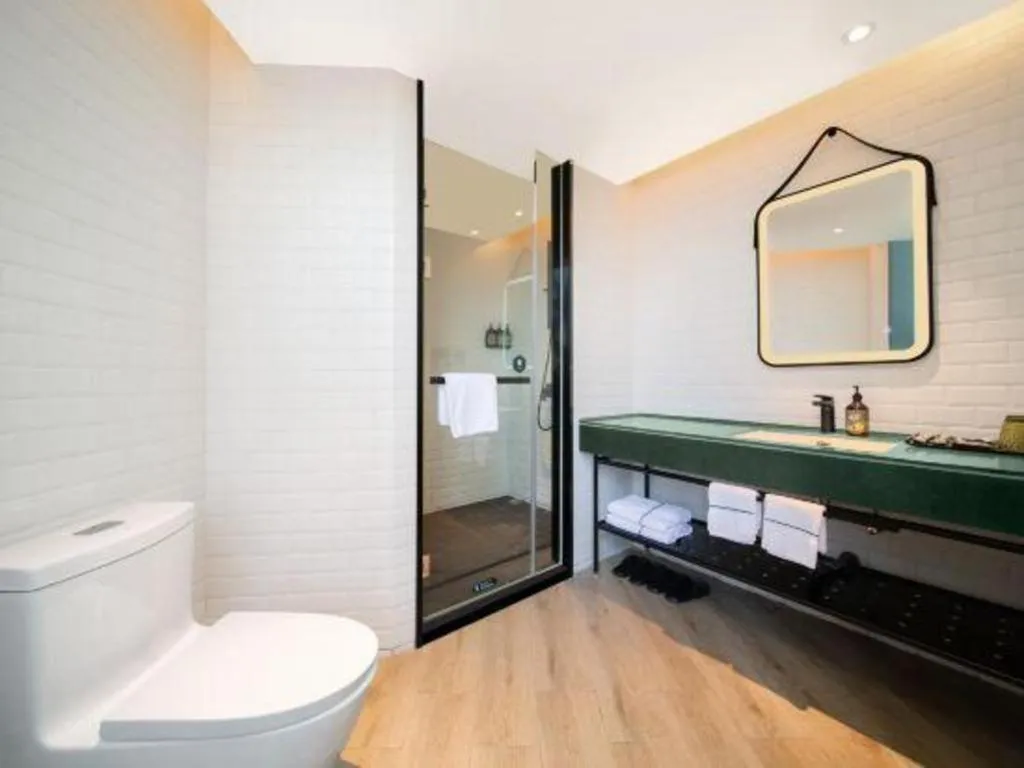 Premier City Comfort Hotel Wuhan Yellow Crane Shouyi Road Metro Station