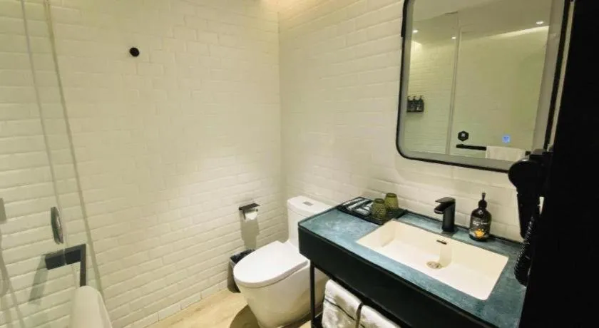 Premier City Comfort Hotel Wuhan Yellow Crane Shouyi Road Metro Station