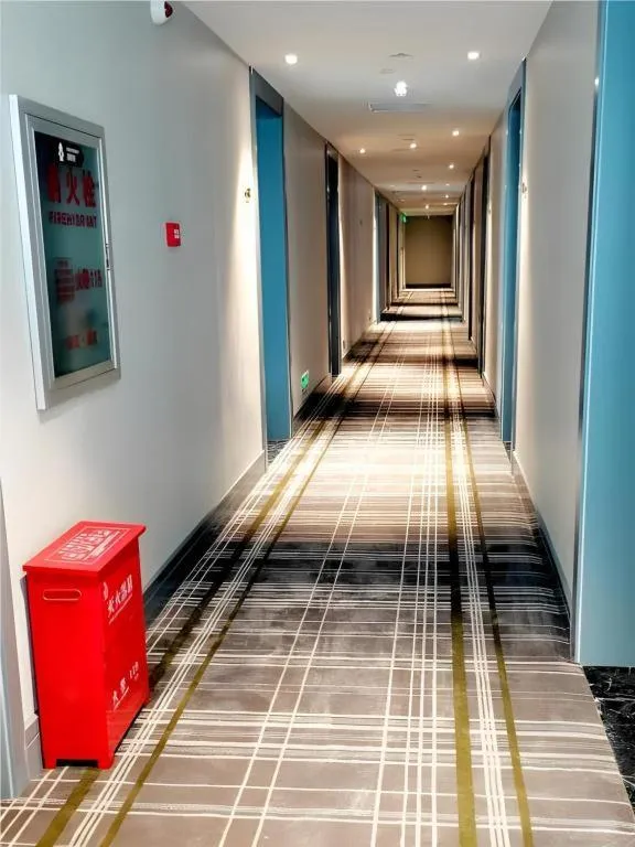 Premier City Comfort Hotel Wuhan Yellow Crane Shouyi Road Metro Station