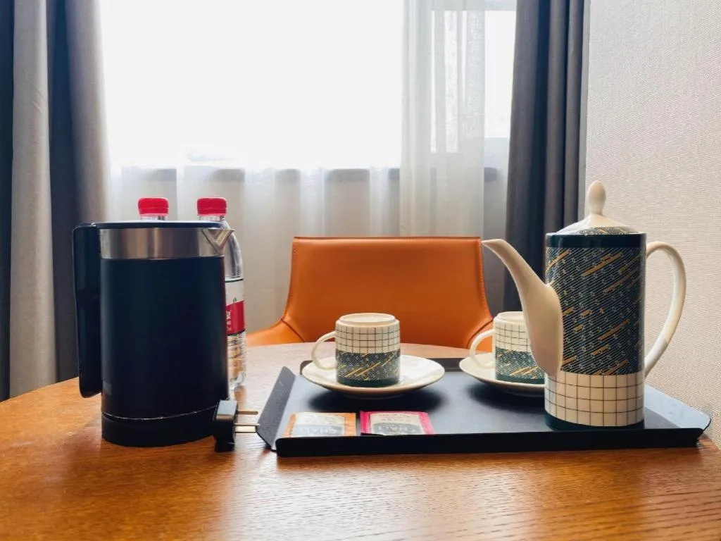 Premier City Comfort Hotel Wuhan Yellow Crane Shouyi Road Metro Station