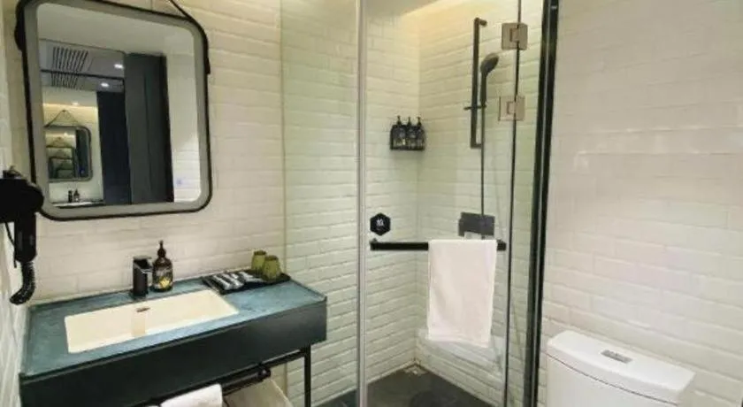 Premier City Comfort Hotel Wuhan Yellow Crane Shouyi Road Metro Station