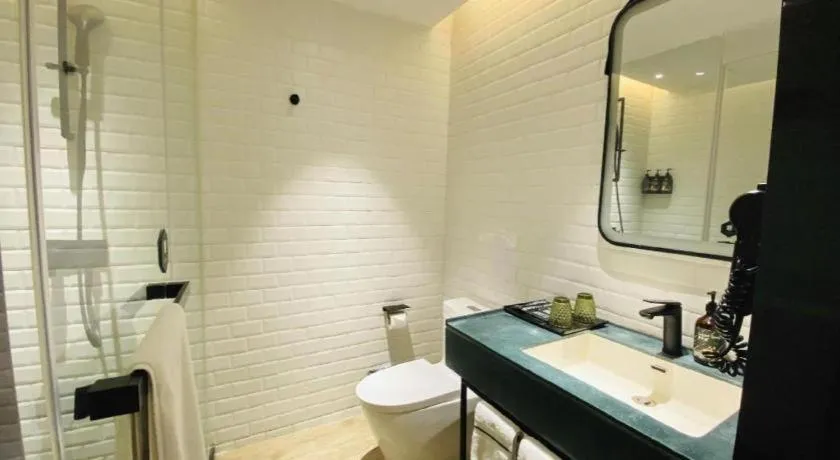 Premier City Comfort Hotel Wuhan Yellow Crane Shouyi Road Metro Station