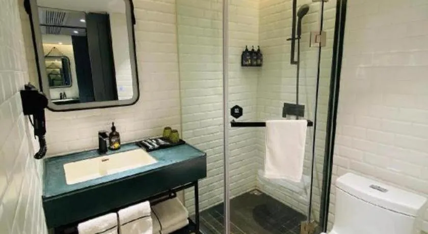 Premier City Comfort Hotel Wuhan Yellow Crane Shouyi Road Metro Station