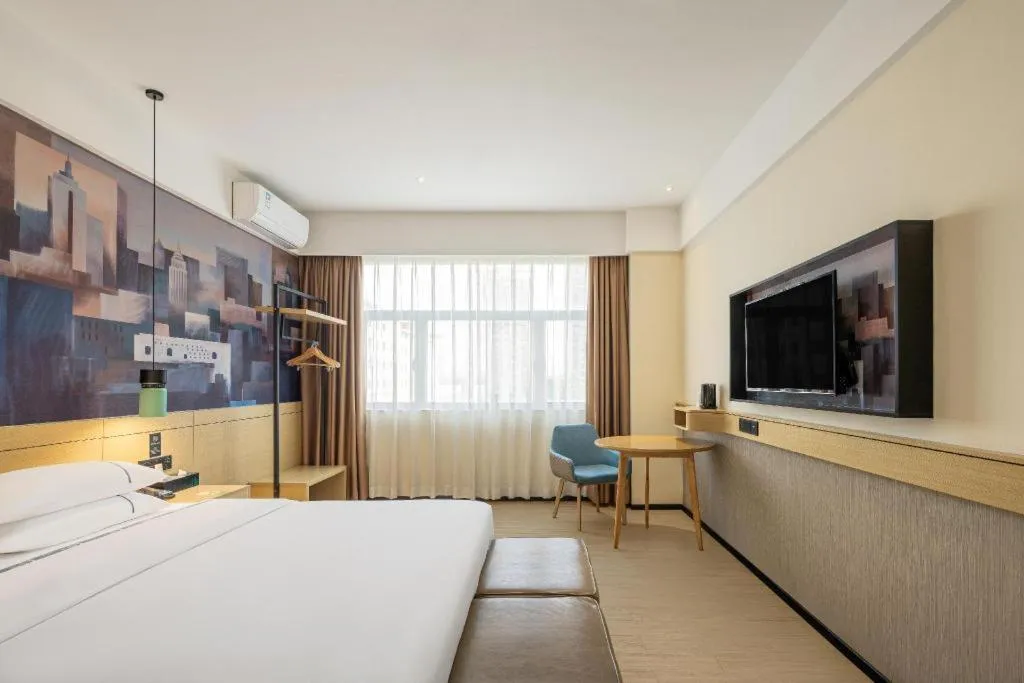 Bed in City Comfort Inn Yangxin High-speed Railway Station