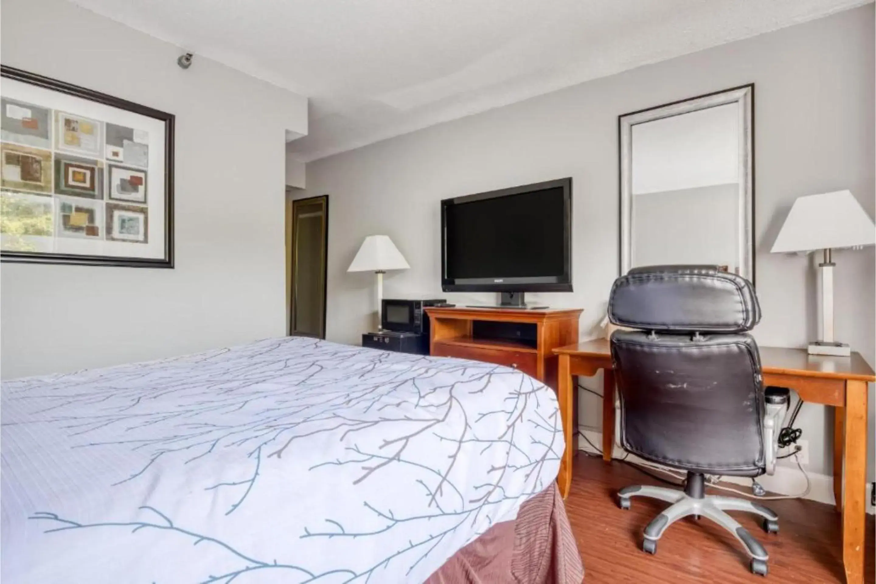 Bedroom, Bed in OYO Hotel Memphis TN I-40 Bedroom, Bed in OYO Hotel Memphis TN I-40