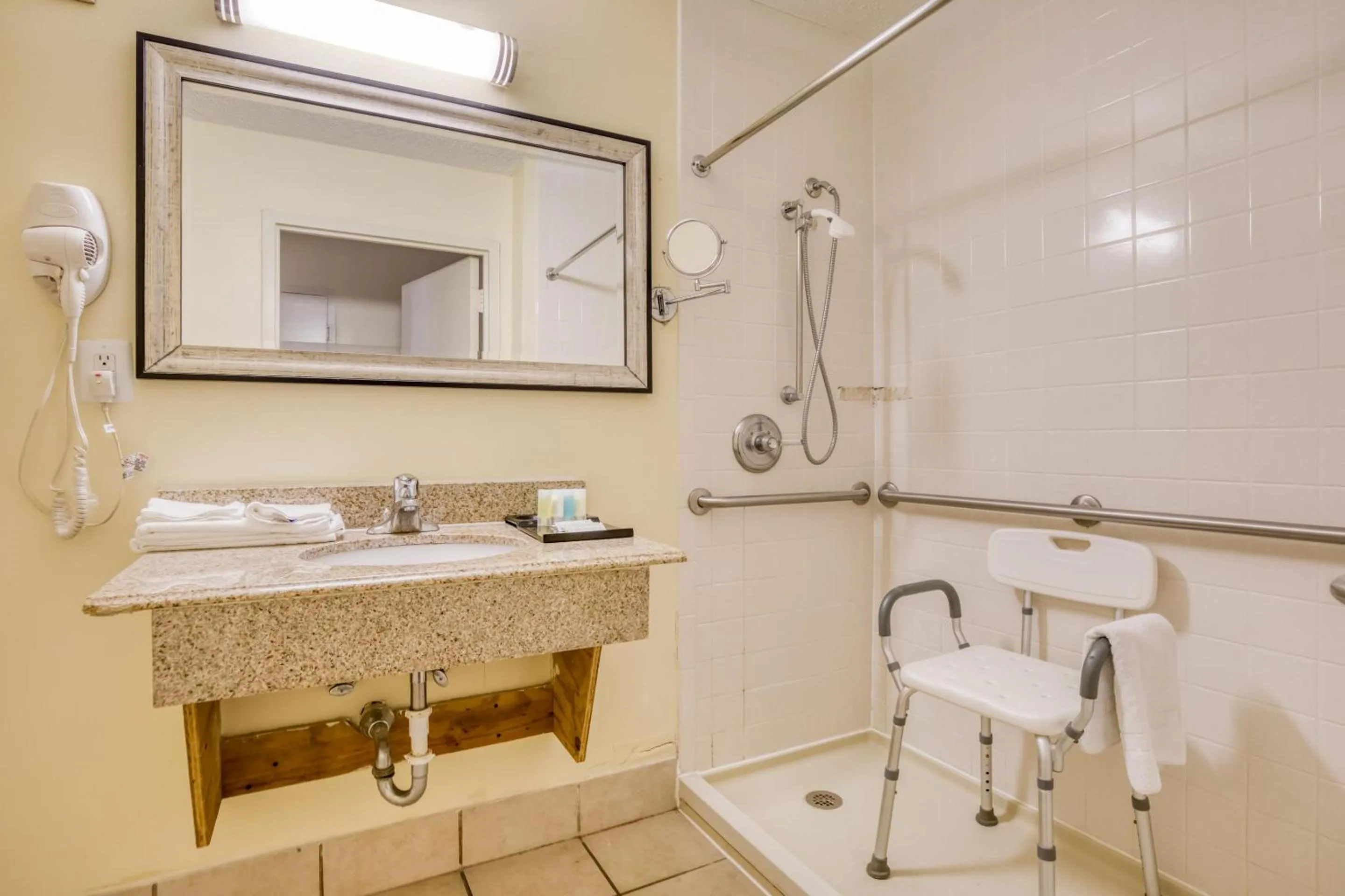 Bathroom in OYO Hotel Memphis TN I-40