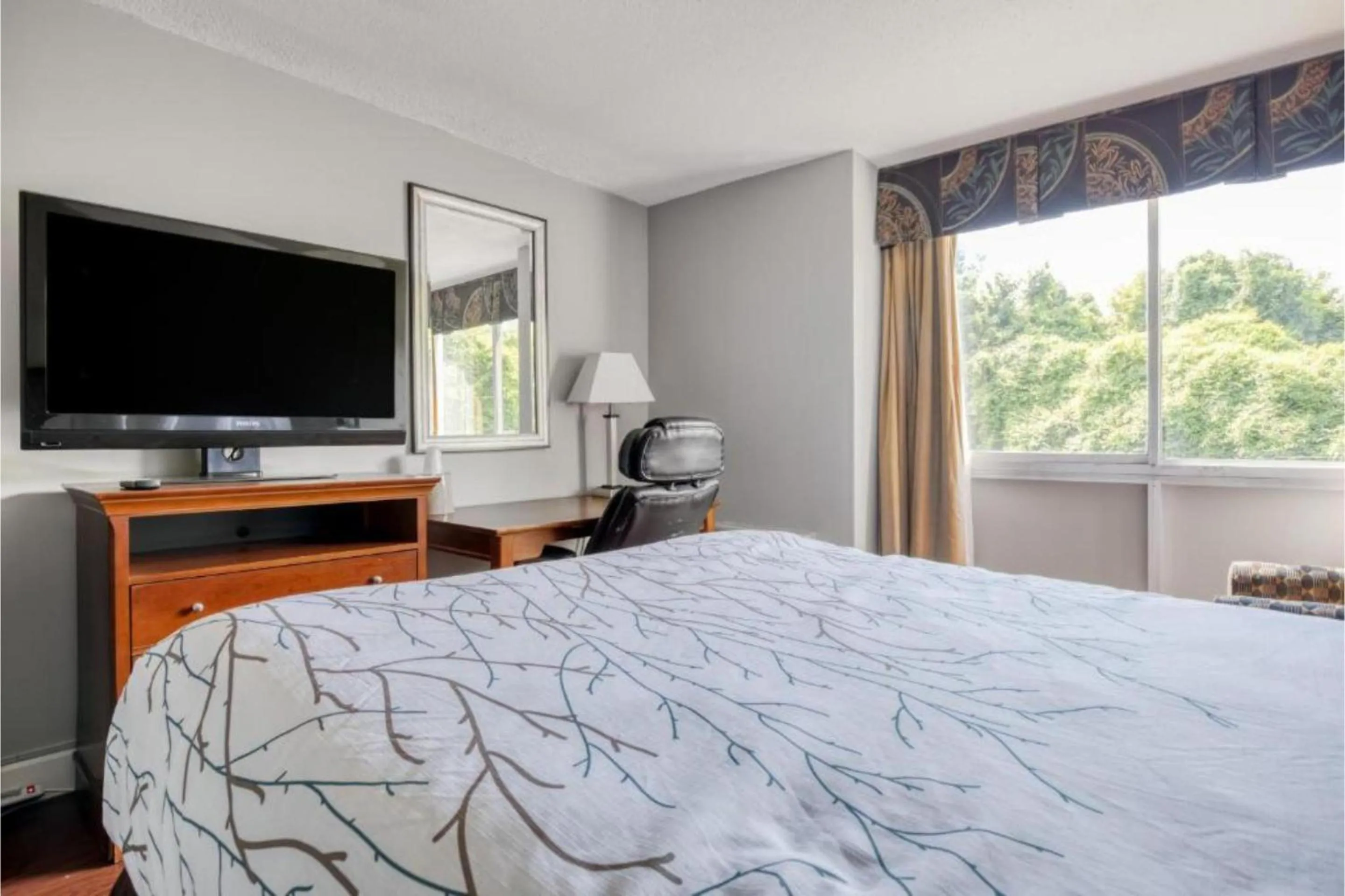 Bedroom, Bed in OYO Hotel Memphis TN I-40