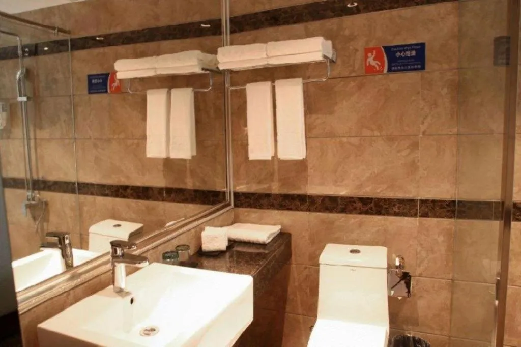 Borrman Hotel Fangchenggang Cross-sea Bridge