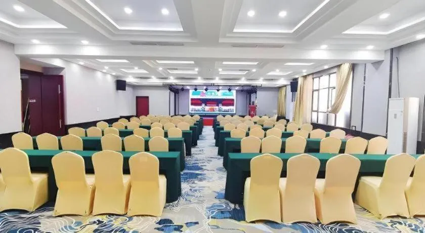 Borrman Hotel Liuzhou High-Speed Railway Station