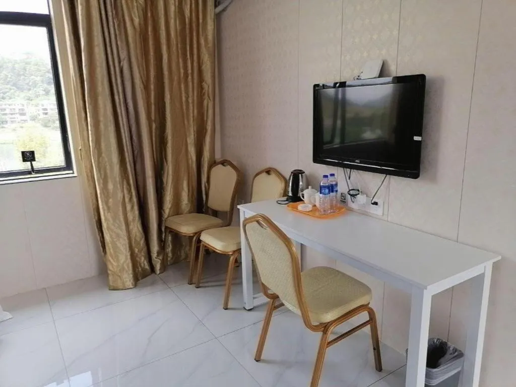 City Comfort Inn Shaoguan Biguiyuan Phoenix City Gold Village