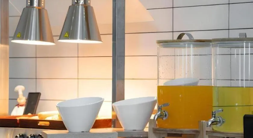 Borrman Hotel Yuxi Yuxing Road