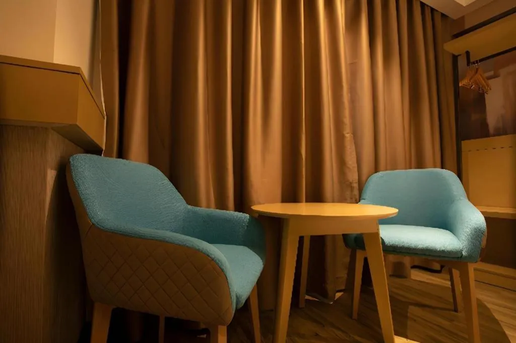 City Comfort Inn Huaihua East Station