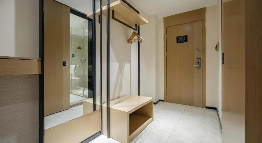 Bed in City Comfort Inn Fengshan Hongjun Road