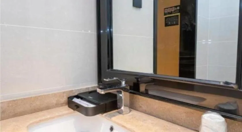 City Comfort Inn Fengshan Hongjun Road