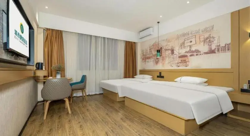 Bed in City Comfort Inn Fengshan Hongjun Road Bed in City Comfort Inn Fengshan Hongjun Road