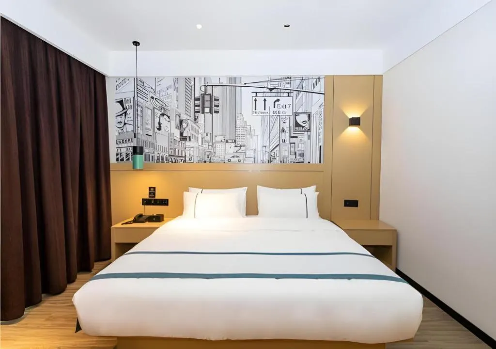 Bed in City Comfort Inn Fengshan Hongjun Road