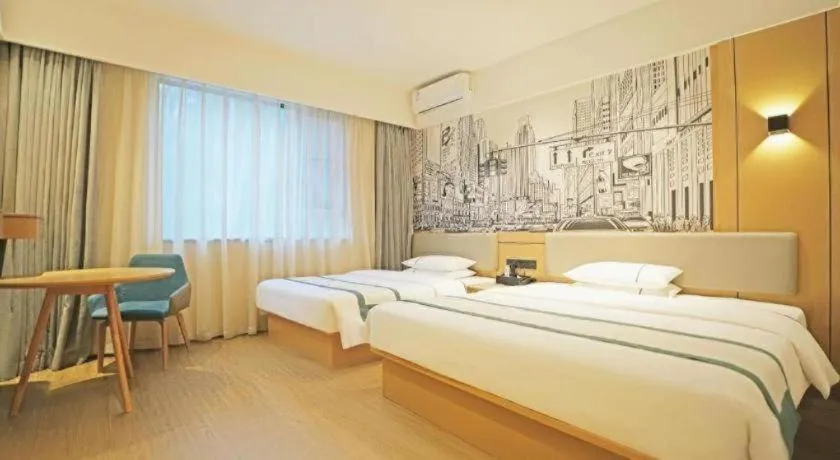 Bed in City Comfort Inn Fengshan Hongjun Road