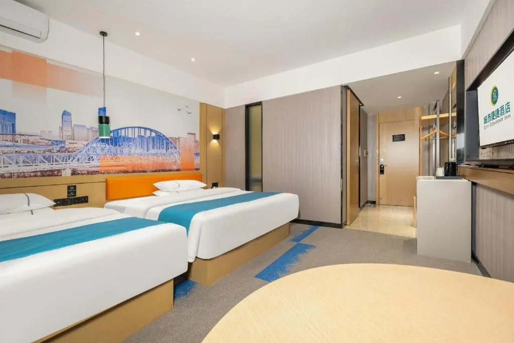 Bed in City Comfort Inn Fengshan Hongjun Road