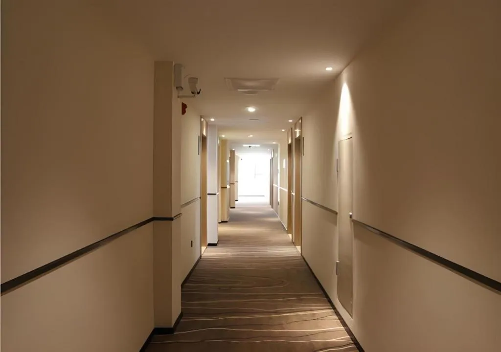 City Comfort Inn Fengshan Hongjun Road