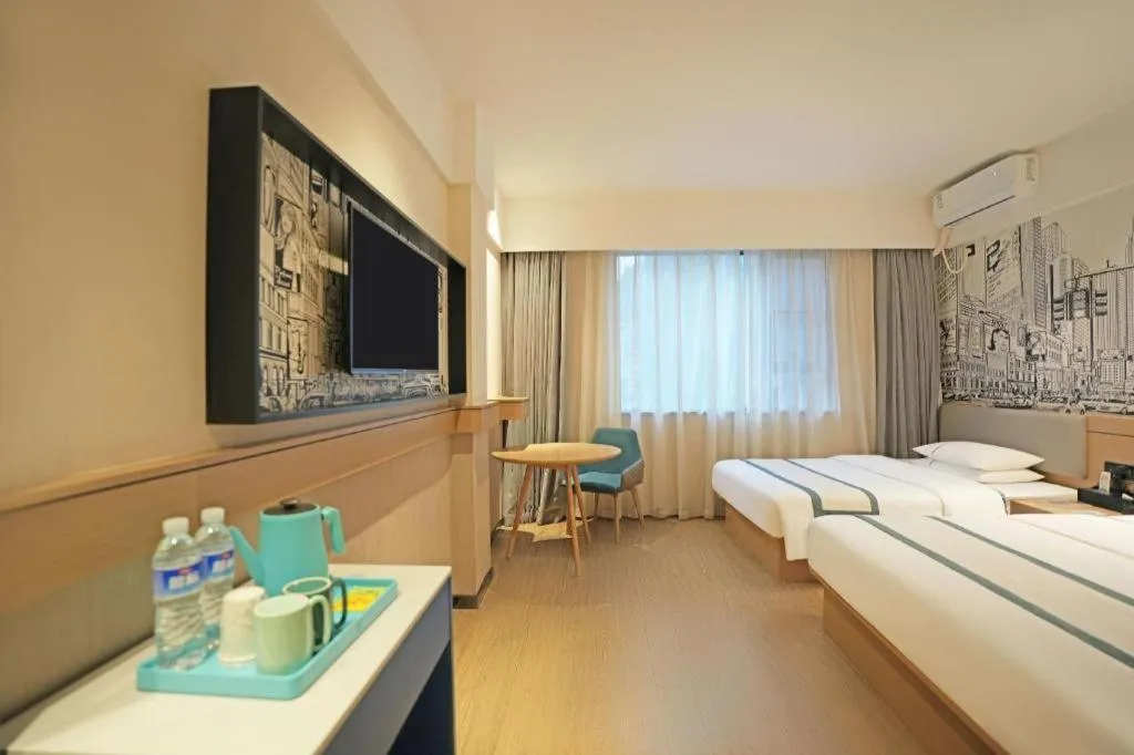Bed in City Comfort Inn Fengshan Hongjun Road