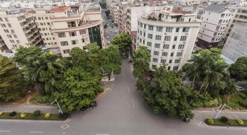 Borrman Hotel Yunfu Xinxing County Bus Station