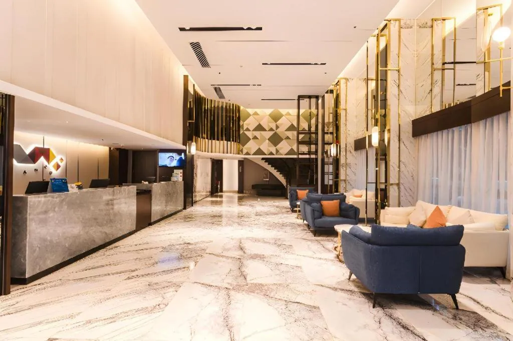 Borrman Hotel Yunfu Xinxing County Bus Station