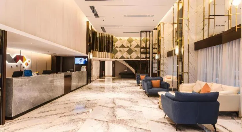 Borrman Hotel Yunfu Xinxing County Bus Station