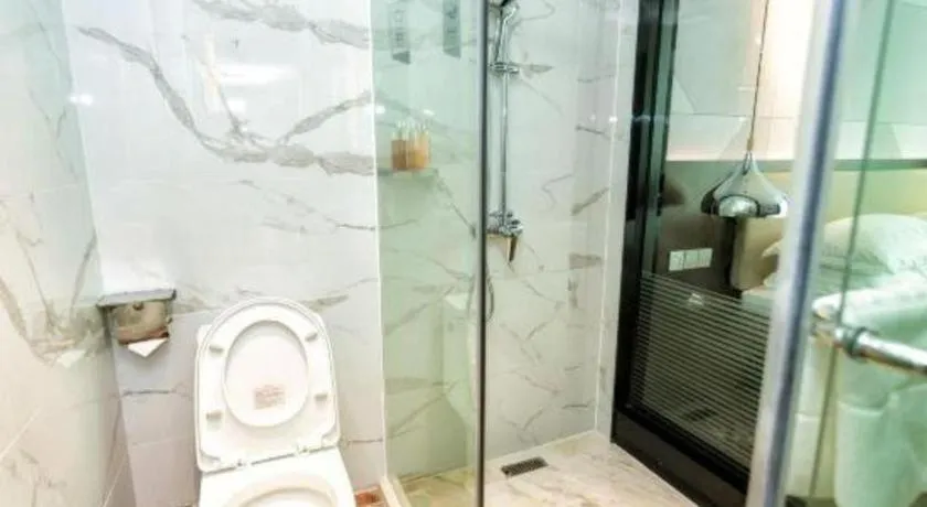 Borrman Hotel Yunfu Xinxing County Bus Station