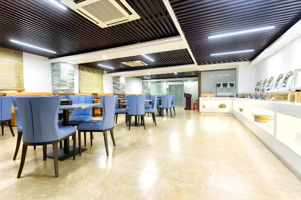 Borrman Hotel Yunfu Xinxing County Bus Station