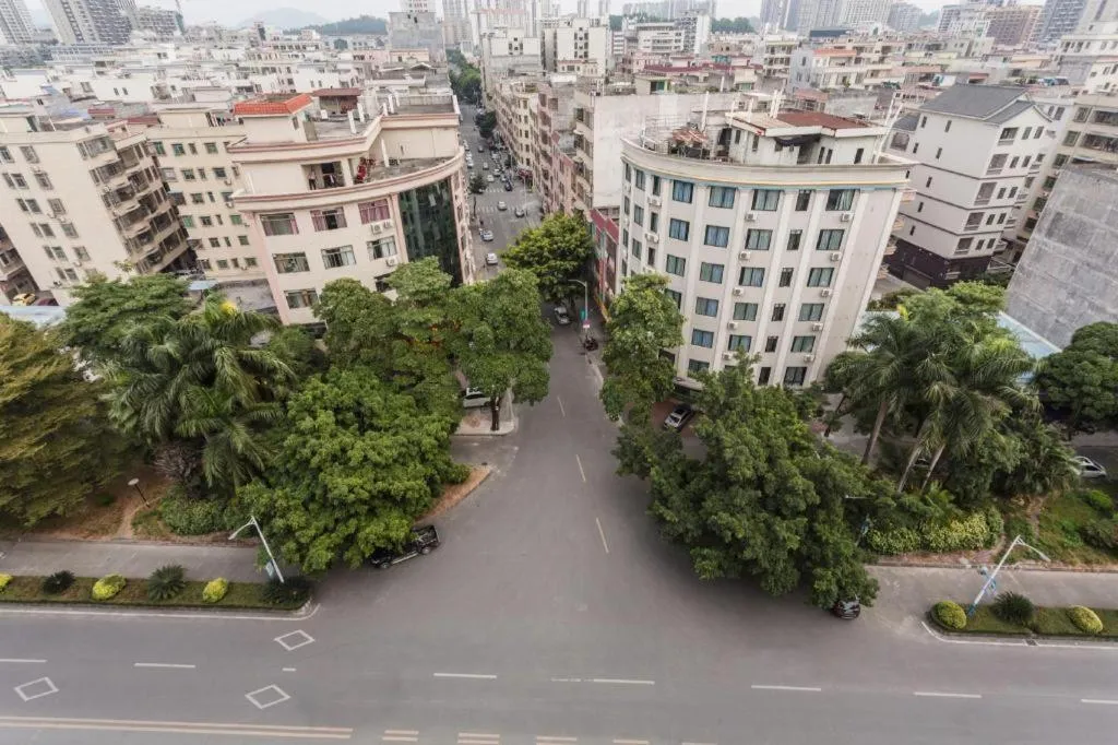 Borrman Hotel Yunfu Xinxing County Bus Station