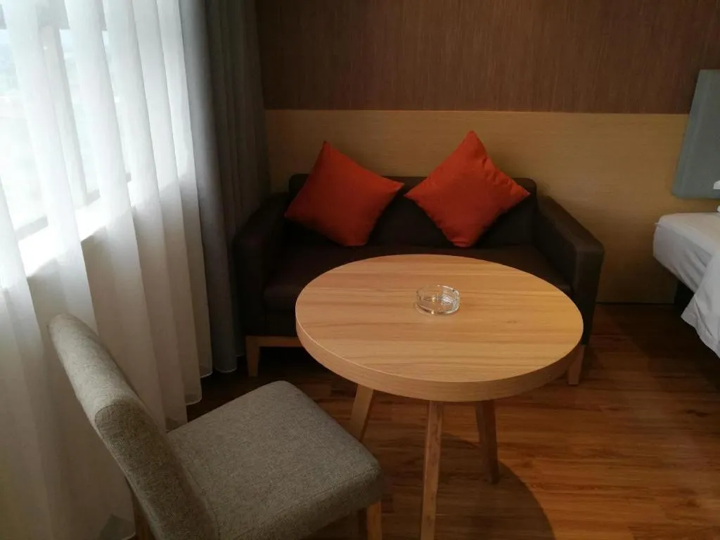 Bed in JTOUR Inn Yulin Bobai County Government Cultural Pedestrian Street