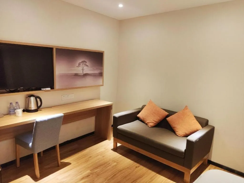 JTOUR Inn Yulin Bobai County Government Cultural Pedestrian Street