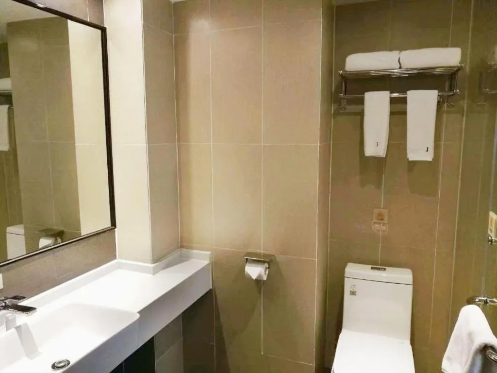 JTOUR Inn Yulin Bobai County Government Cultural Pedestrian Street