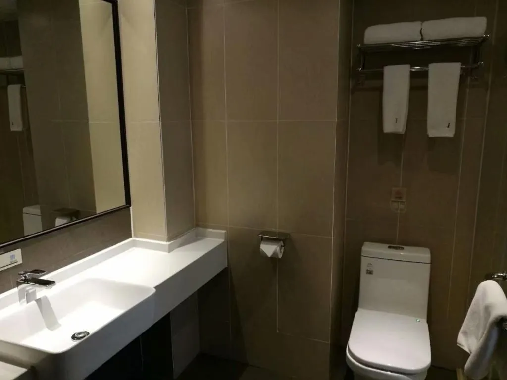 JTOUR Inn Yulin Bobai County Government Cultural Pedestrian Street