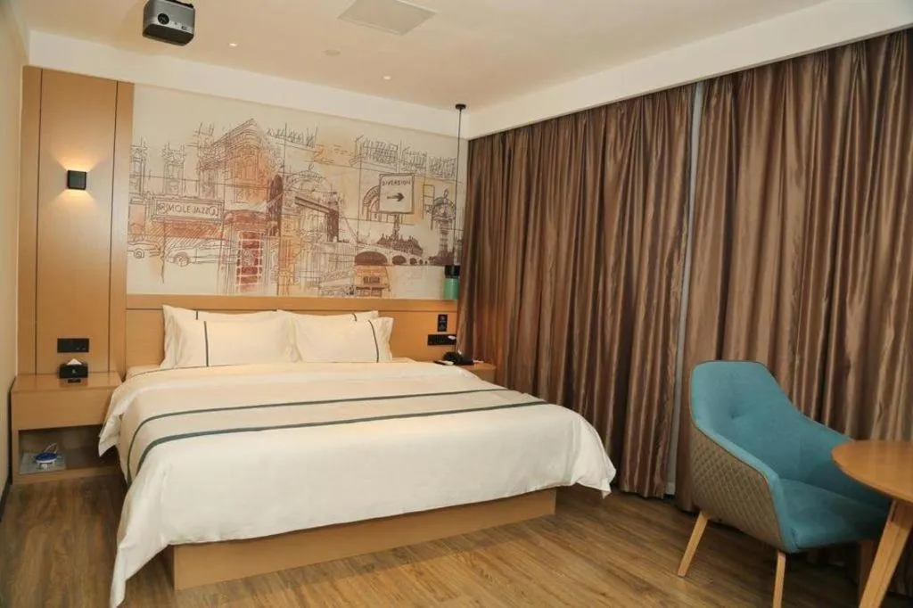 Bed in City Comfort Inn Maoming Binhai New Area Diancheng