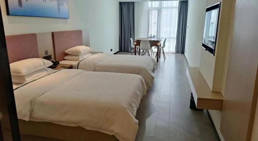 Bed in City Comfort Inn Wuhan Optics Valley Technology Exhibition Center